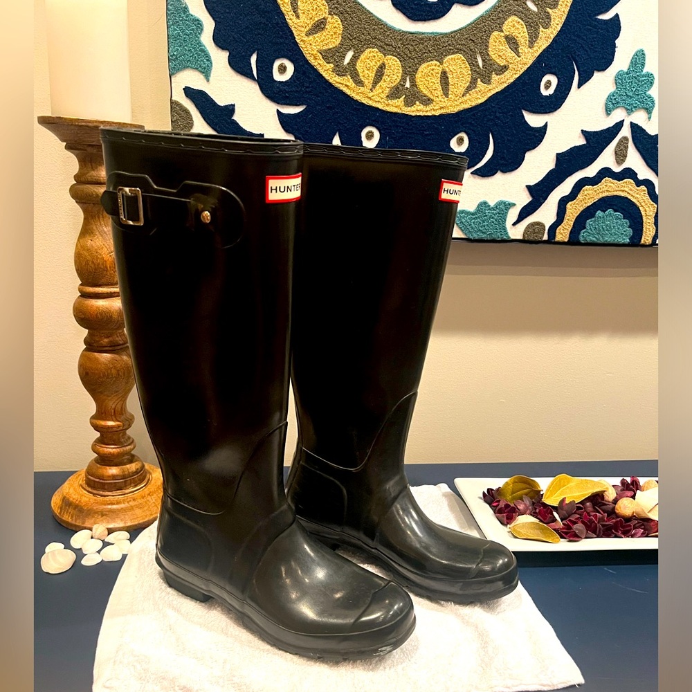 Hunter original tall rain boots black size 9 excellent condition